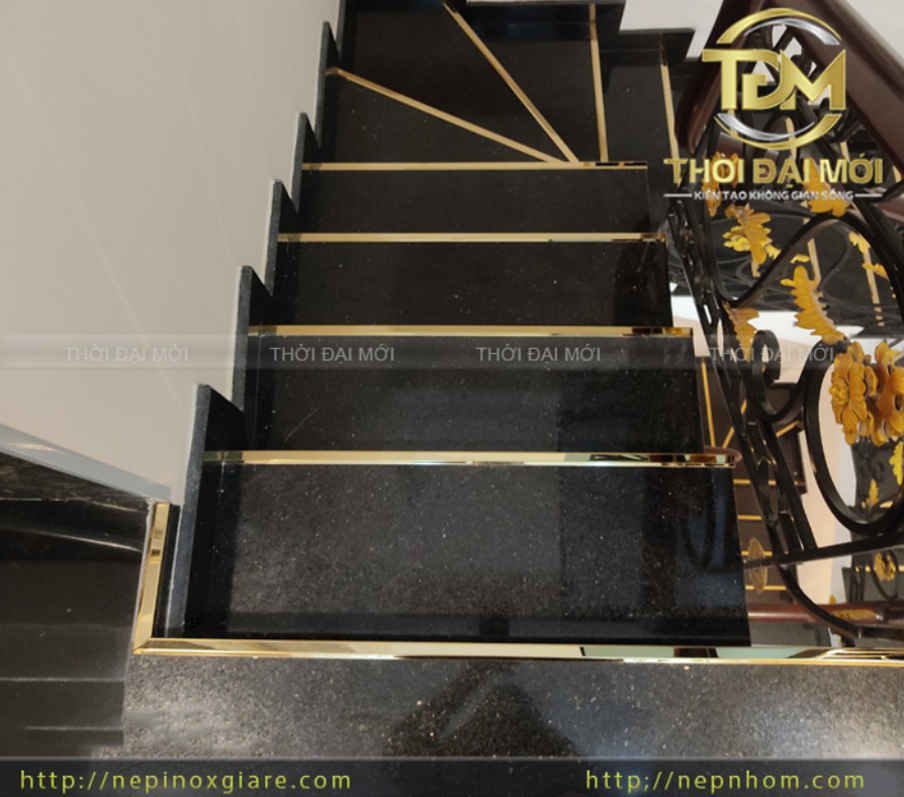 Nẹp Inox Cầu Thang – Giải Pháp Chống Trượt Bền Đẹp Cho Mọi Công Trình